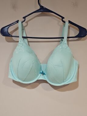 Victoria Secret Body By Victoria 38 Lace Bra